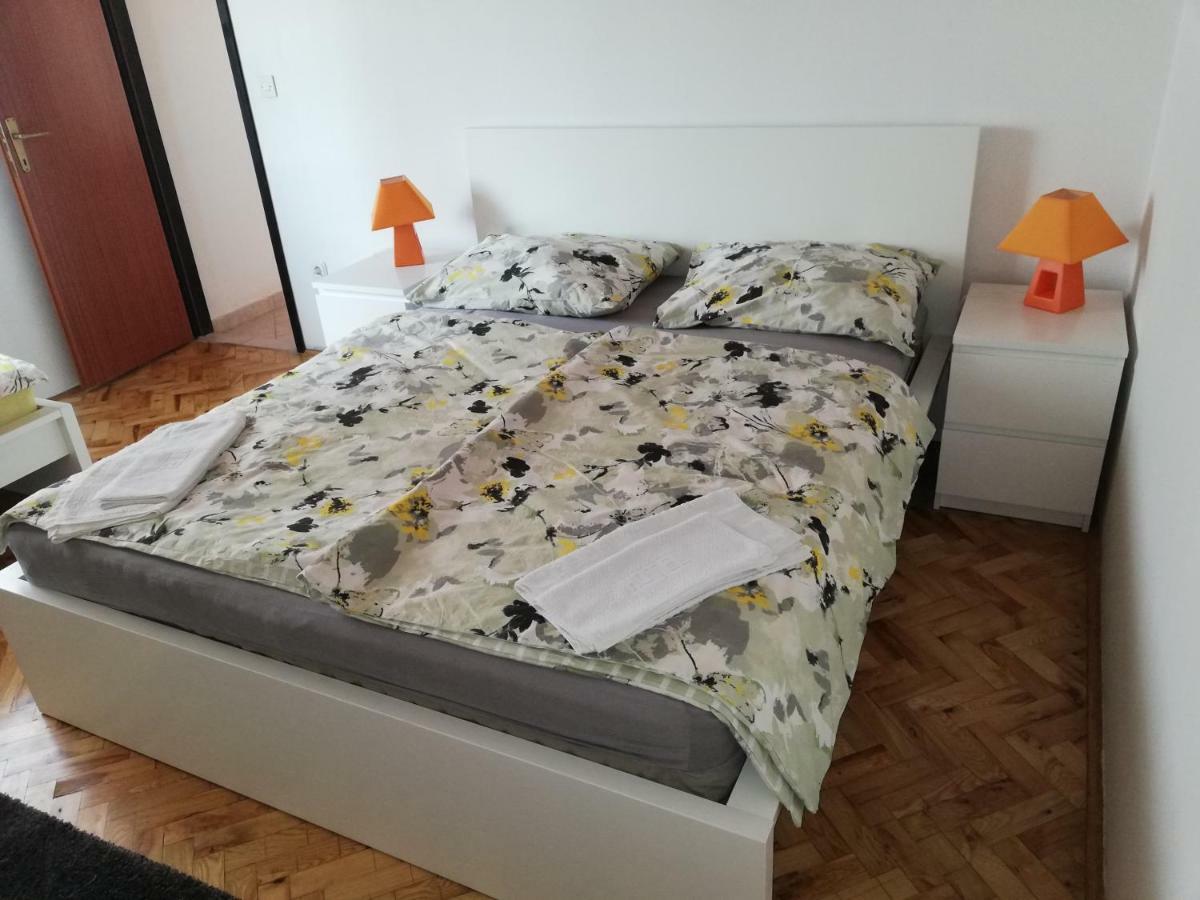 Sobe Zimmer Rooms Nika Tusilovic Екстер'єр фото