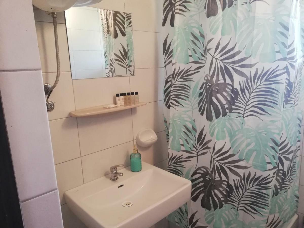 Sobe Zimmer Rooms Nika Tusilovic Екстер'єр фото